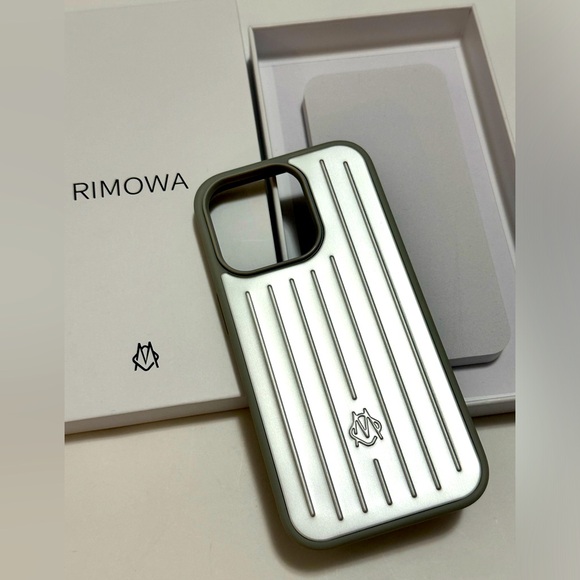 Rimowa iphone case compatible for iPhone 14 Pro - Picture 7 of 9